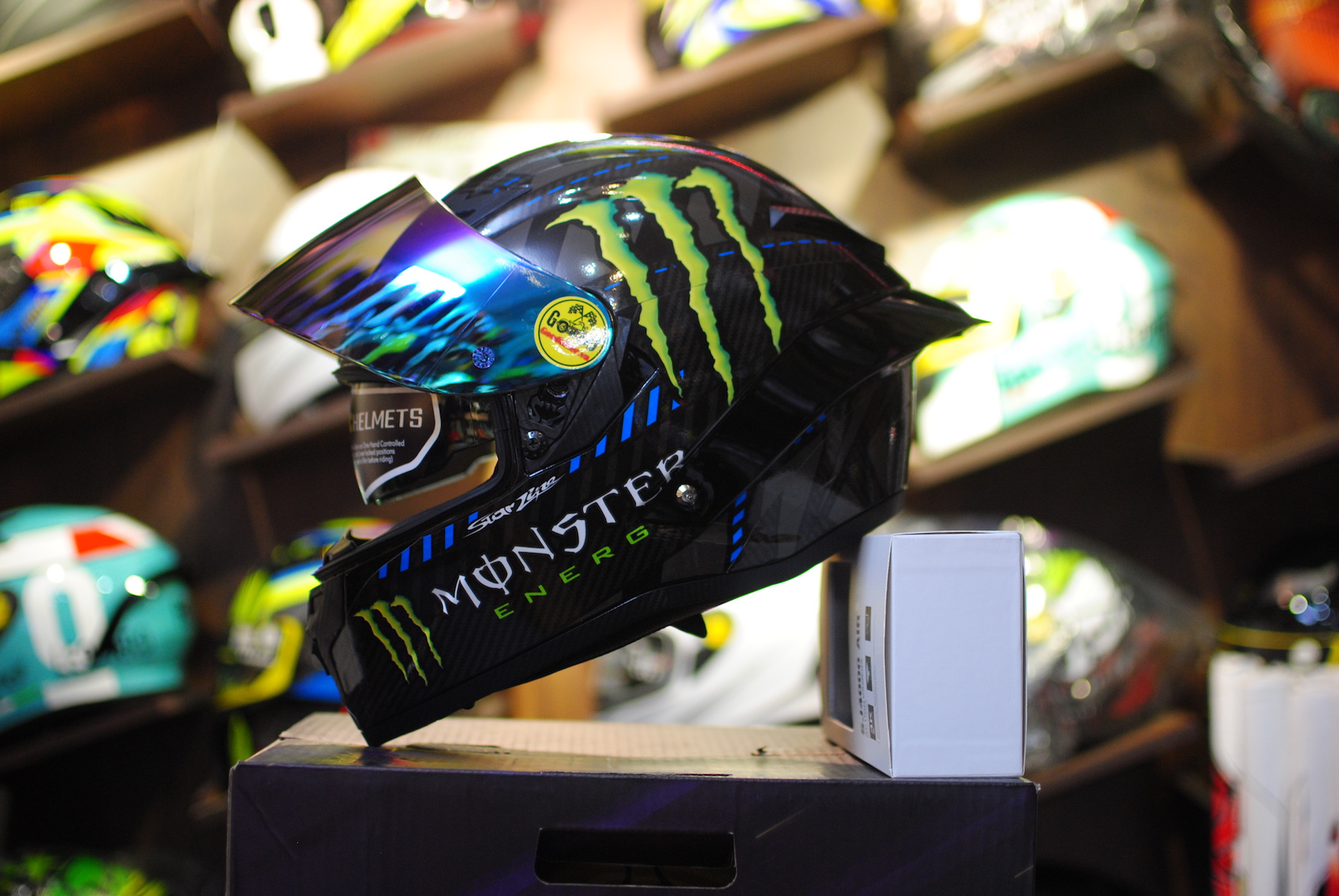 Mũ bảo hiểm Fullface 2 kính  ROC 03 pista tem Monster New