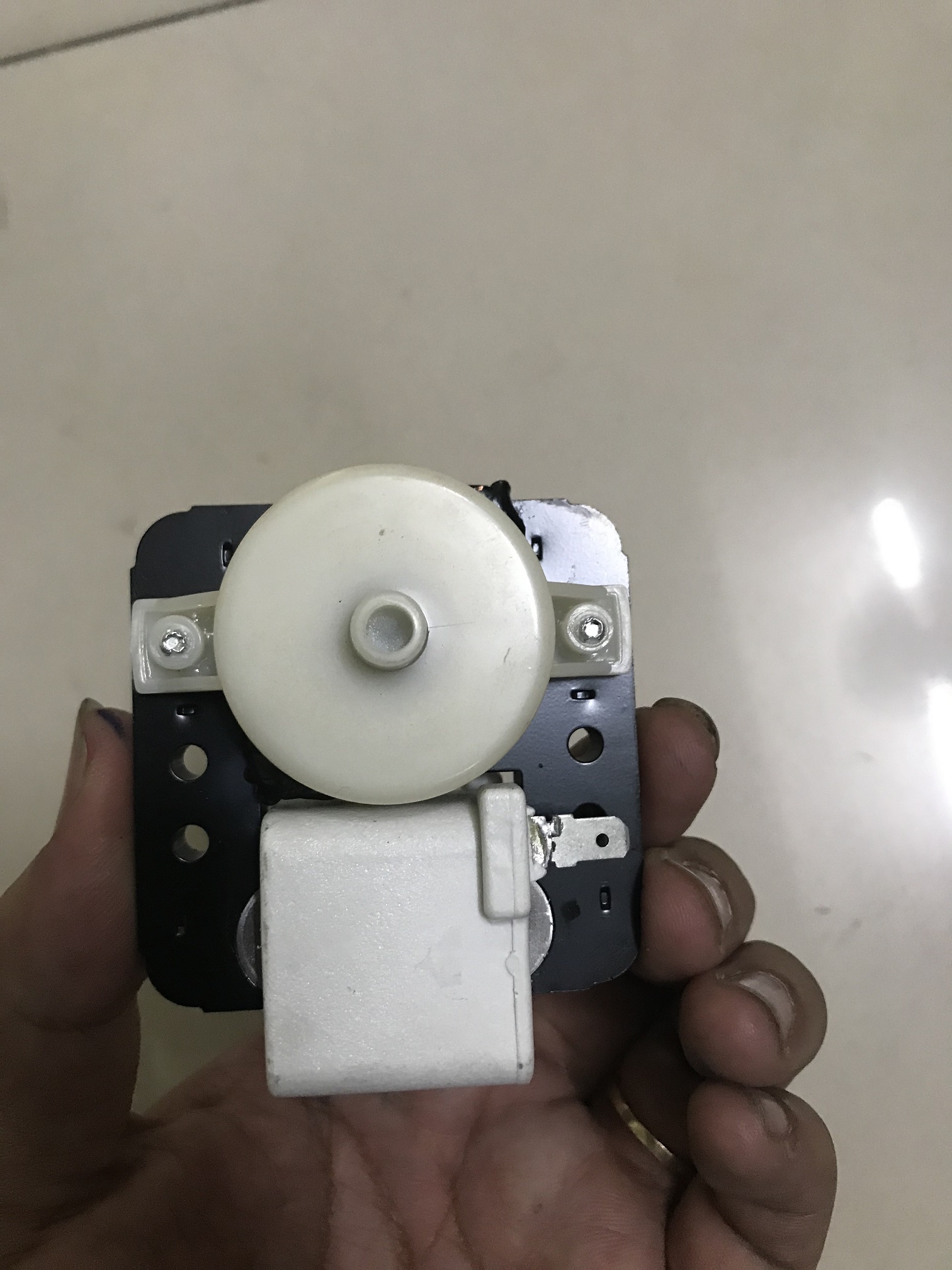 [HCM]quạt tủ lạnh trắng mỏng
