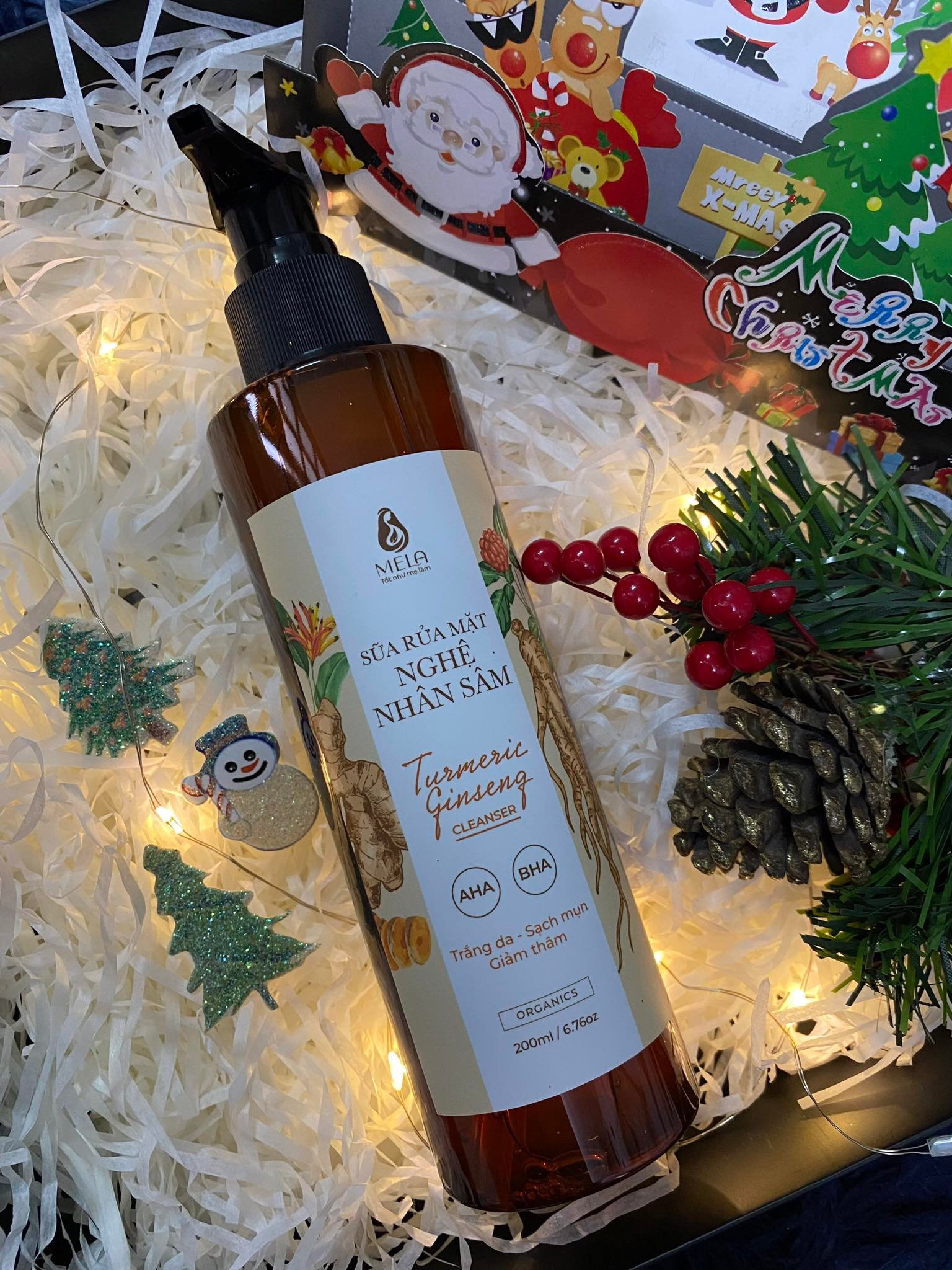 Sữa rửa mặt hỗ trợ giảm mụn, trắng da nghệ nhân sâm Mela 200ml