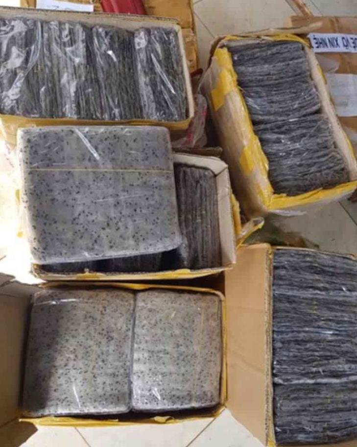 Bánh tráng mè đen Phan Rang (nặng 2.0 kg gồm 100 bánh)