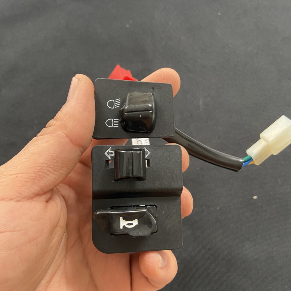 [HÀNG MỚI] CÔNG TẮC ĐÈN CHIẾU SÁNG COS PHA,CÔNG TẮC KÈN XI NHAN CHO EXCITER 150 CAO CẤP