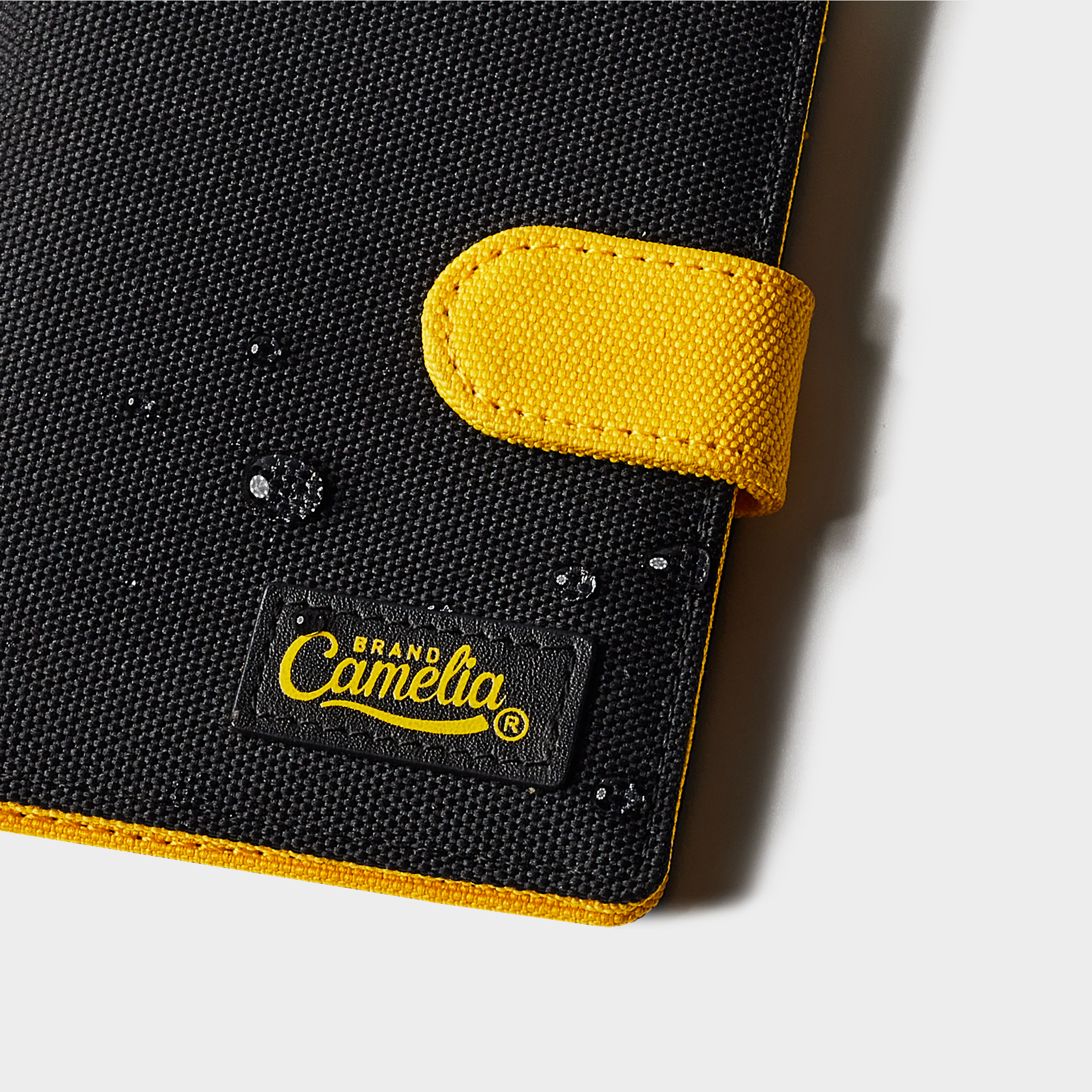 Ví vải CAMELIA BRAND® Button Wallet Đứng