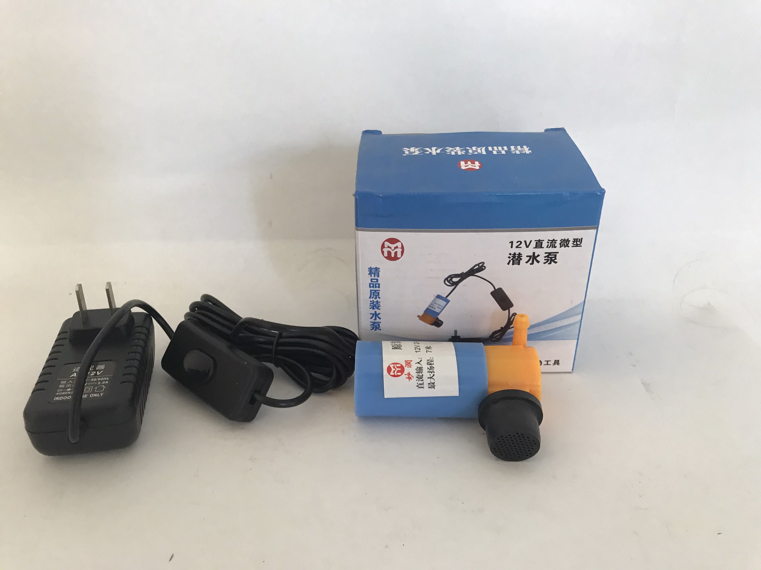 Máy bơm nước mini chống bụi cho máy cắt rãnh tường-Bơm mini 12V