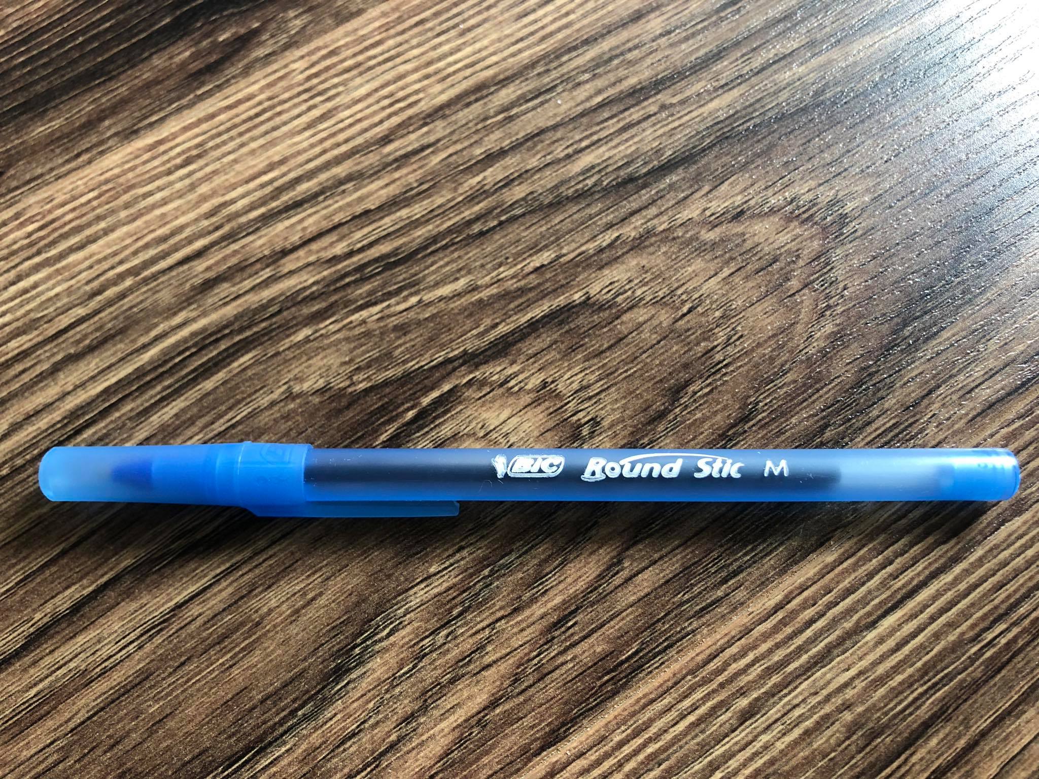 [HCM]4 bút BIC xanh round stic M pen tapping