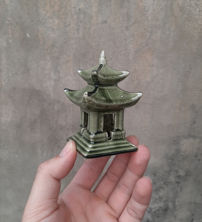 Phụ kiện trang trí bể cá: mẫu nhà vuông