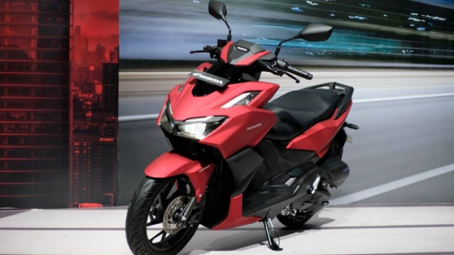 Mặt nạ xe Vario 160 đời 2022 ( Có 2 màu đen bóng hoặc đen nhám)