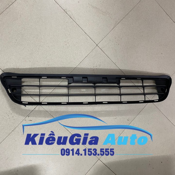 Lưới cản trước toyota innova 2008-2012