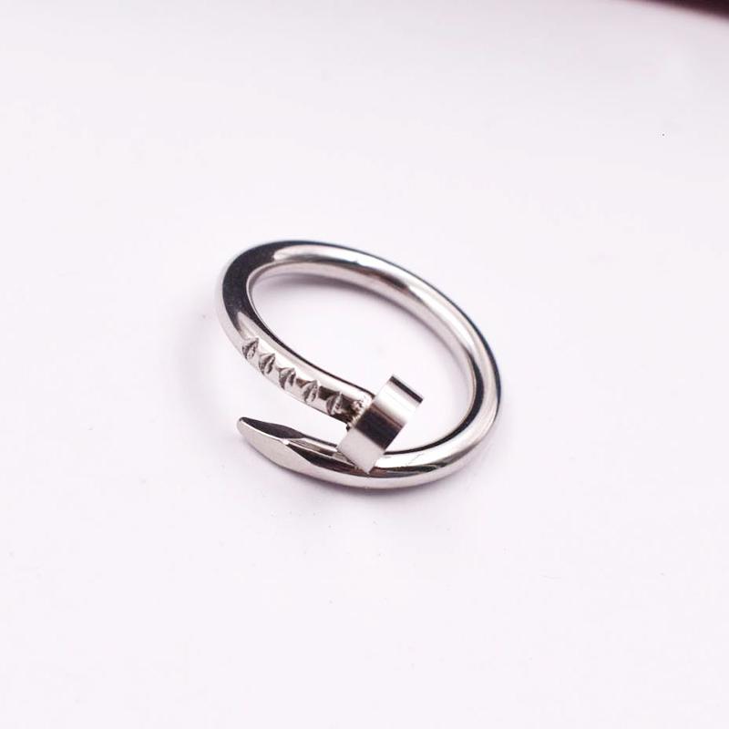 Nhẫn Đinh Cá Tính bhl2048