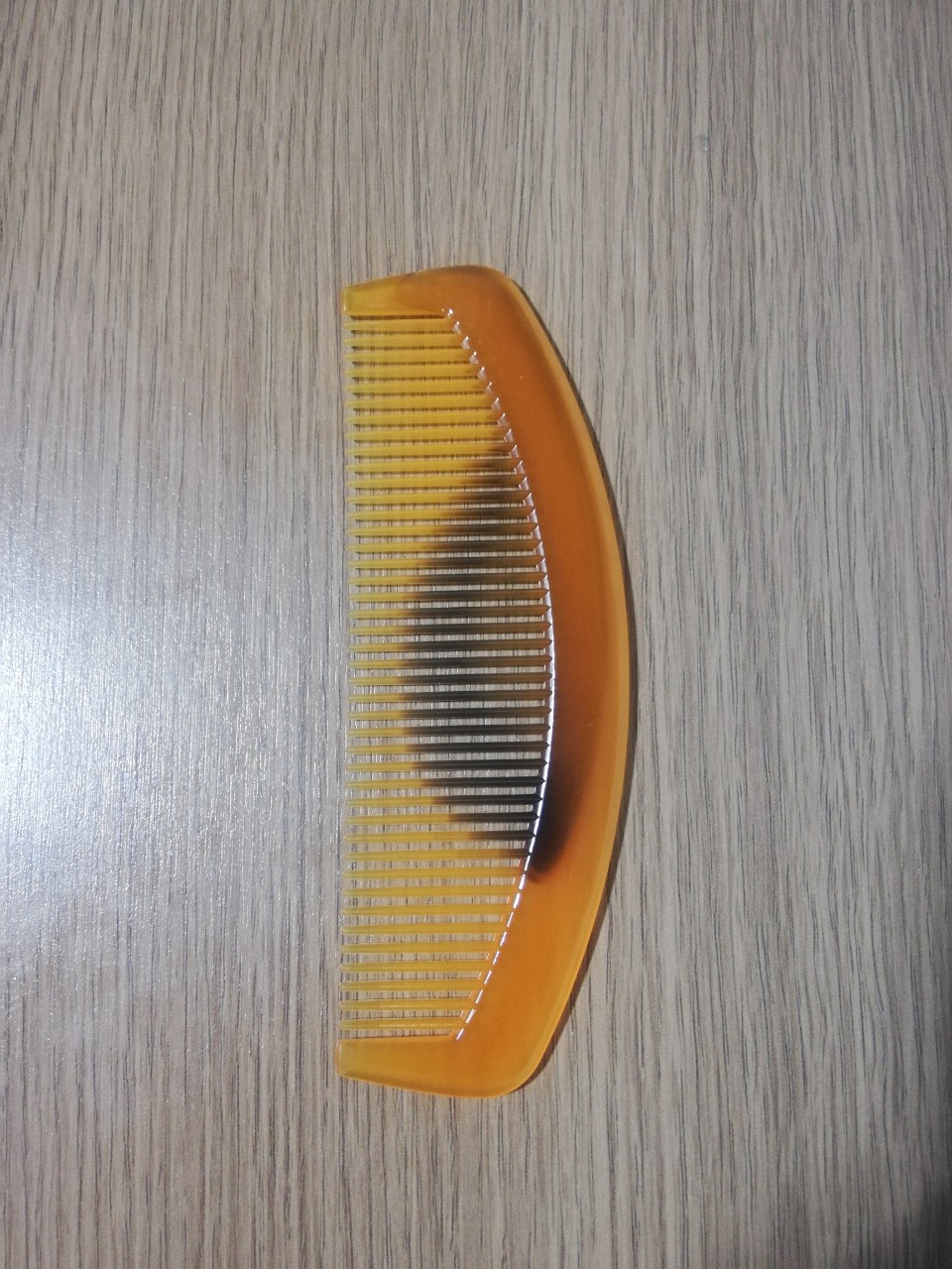 Lược cắt tóc TONI & GUY