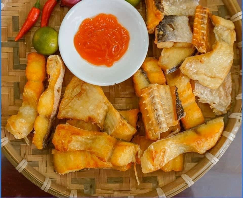 HCM Cá dứa nuôi 1 nắng nguyên con