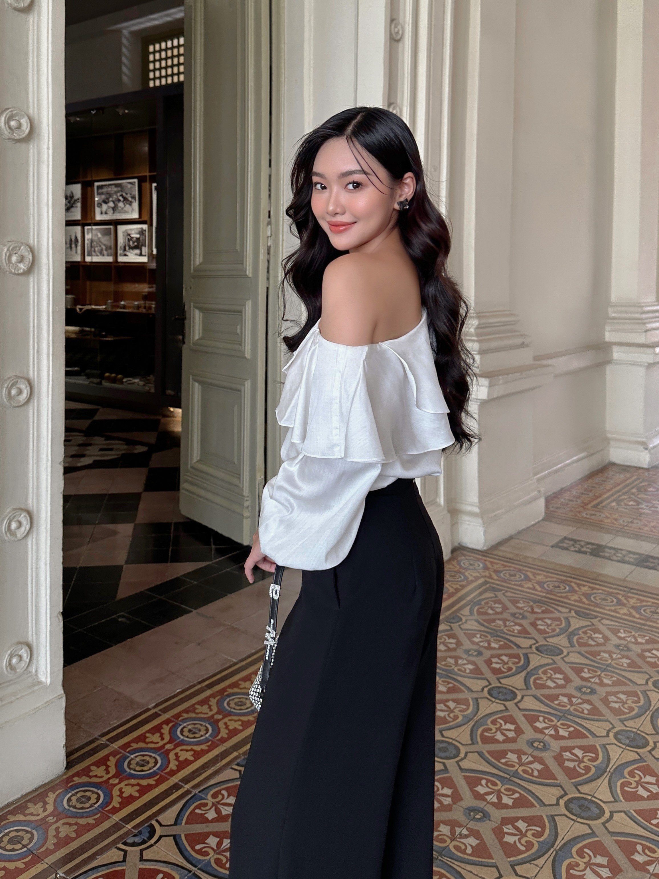 SÒ VINTAGE - MARY Áo lệch vai