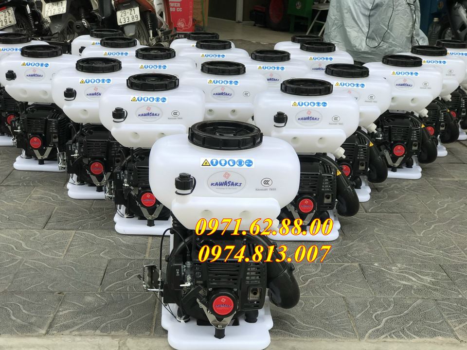Máy xạ phân Kawasaki TK65 chuẩn Nhật