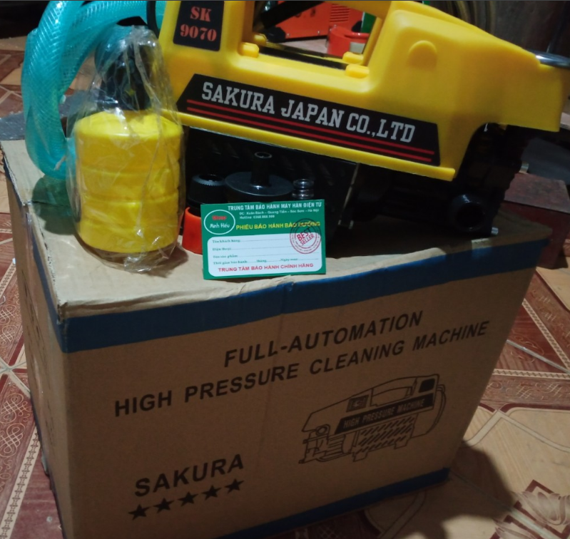 Máy rửa xe sakura áp lực cao