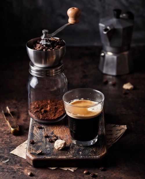 Cà Phê Nguyên Chất Rang Xay Hello 5 Coffee REGULAR - Gói 250g