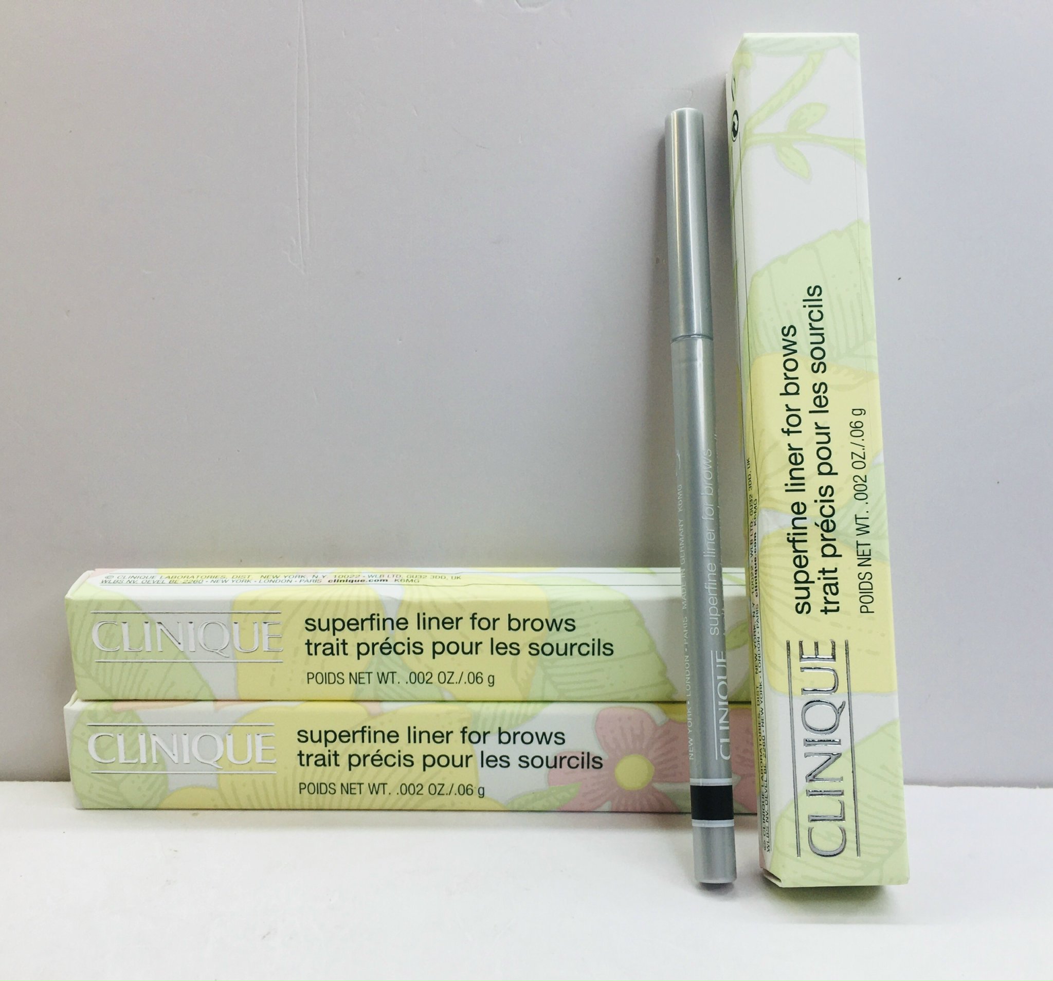 Chì kẻ lông mày Clinique superfine liner for brows của Mỹ