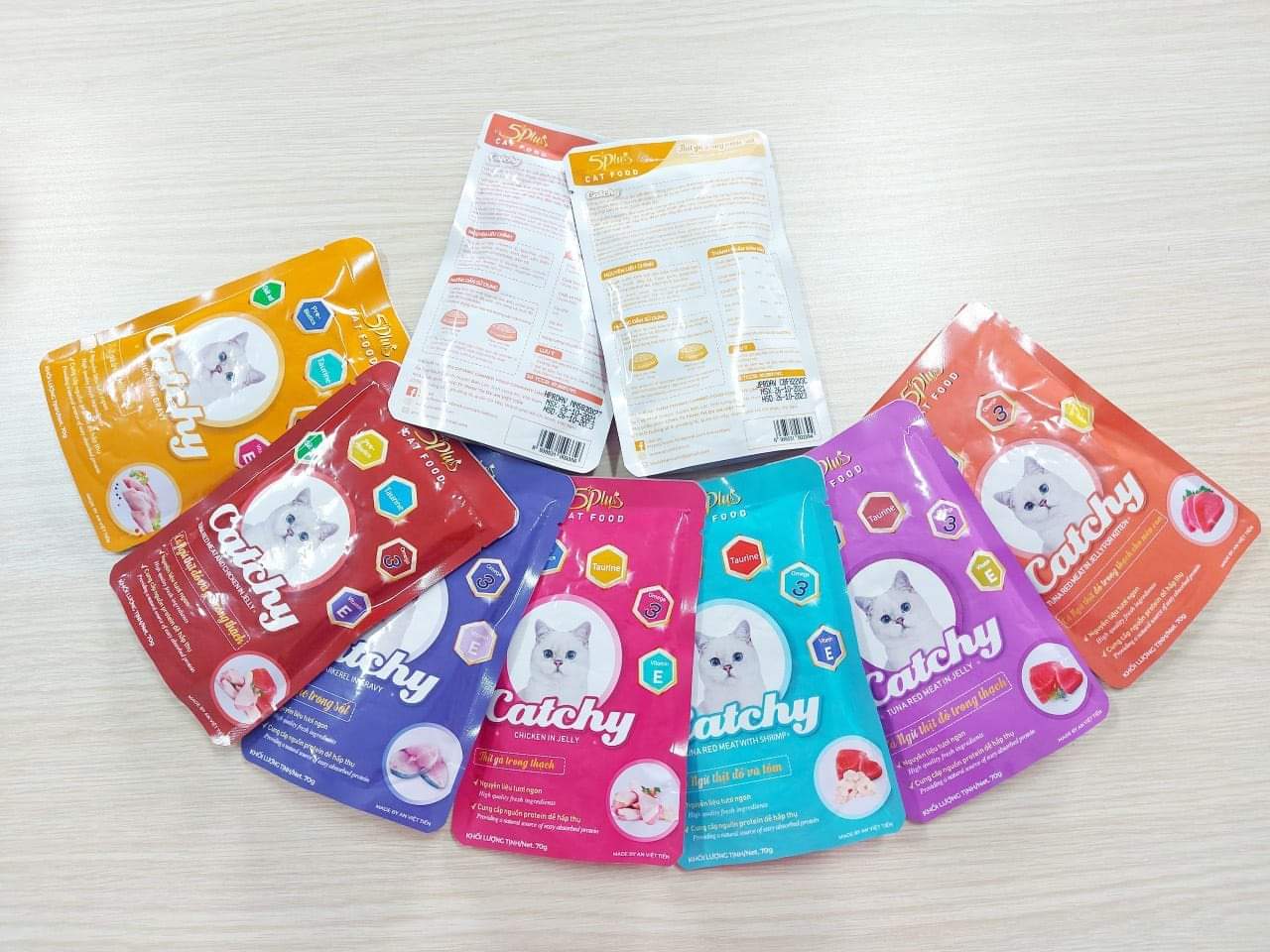 Thức ăn ướt cho mèo 5Plus Catchy gói 70g