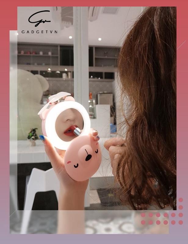 Gương mini cầm tay có đèn led kèm quạt