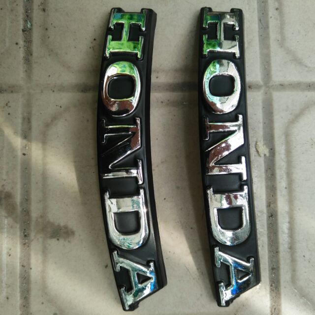 Bộ 2 lô gô nổi trang trí mặt nạ xe Honda hàng nhập Thái Lan