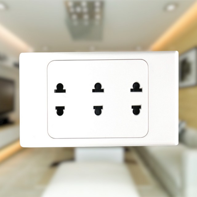 Ổ CẮM 3 Ổ 2 CHẤU ĐẾ LIỀN 16A A20 PLUS MPE (A20US3N)