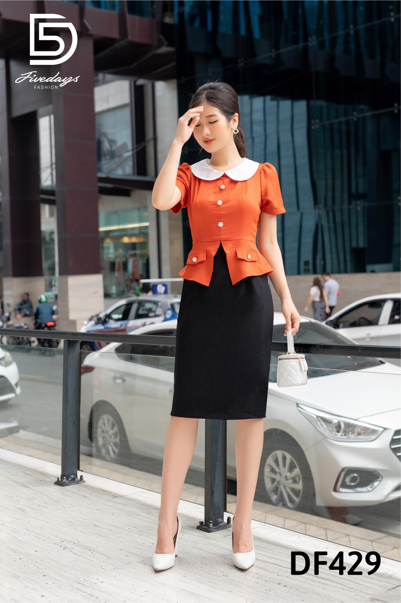 Fivedays - Đầm Peplum cổ sen trắng