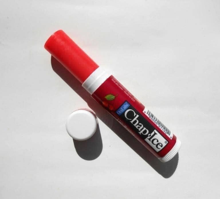 Son Dưỡng OraLabs Chap Ice Lip Balm Cherry USA ( tách lẻ 1 cây )