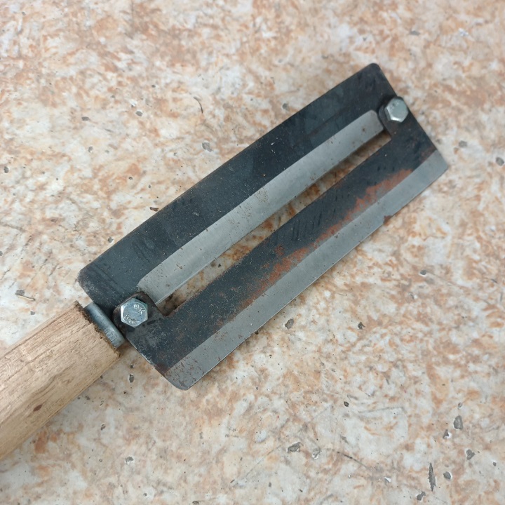 Dao dóc mía , Gọt Dứa 2 lưỡi siêu sắc bén