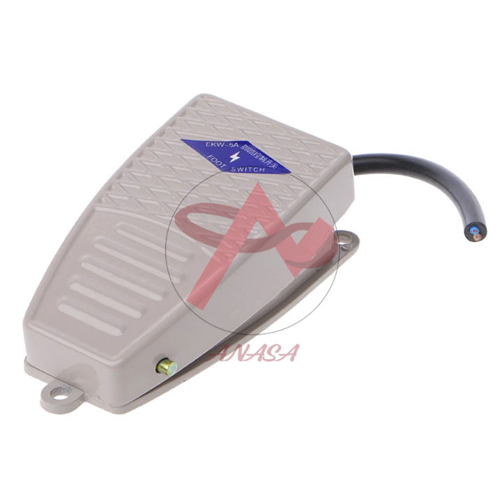 Công Tắc Bàn Đạp Chân EKW 220VAC 5A