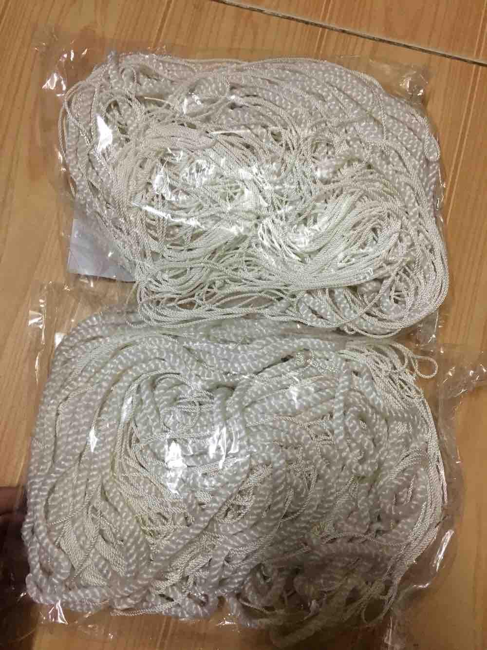 Lưới bóng chuyền