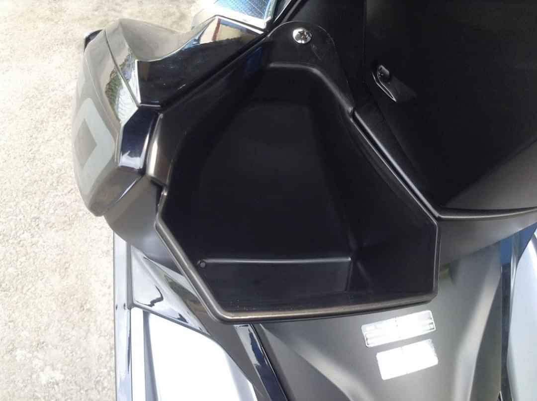 [HCM]HỘC ĐỰNG ĐỒ XE MÁY AIRBLADE 2020