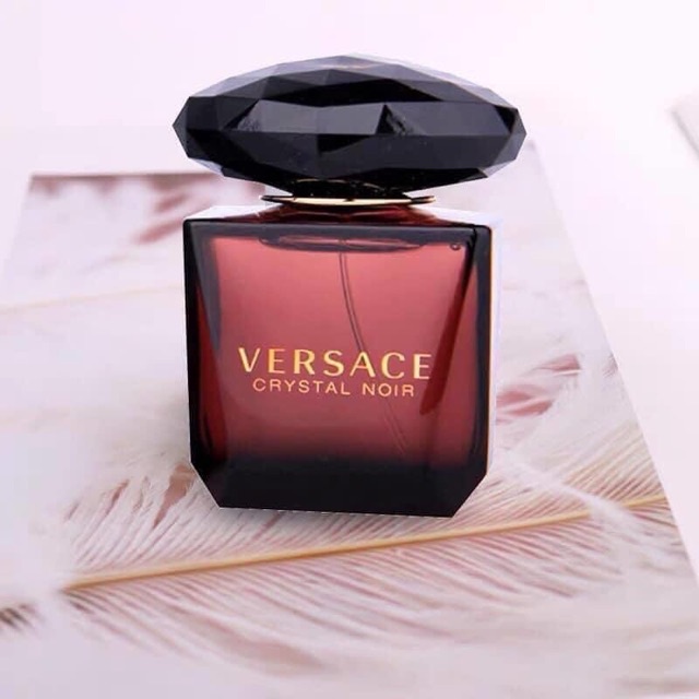 Nước hoa Versacee Crystal Noir Eau De Toilette