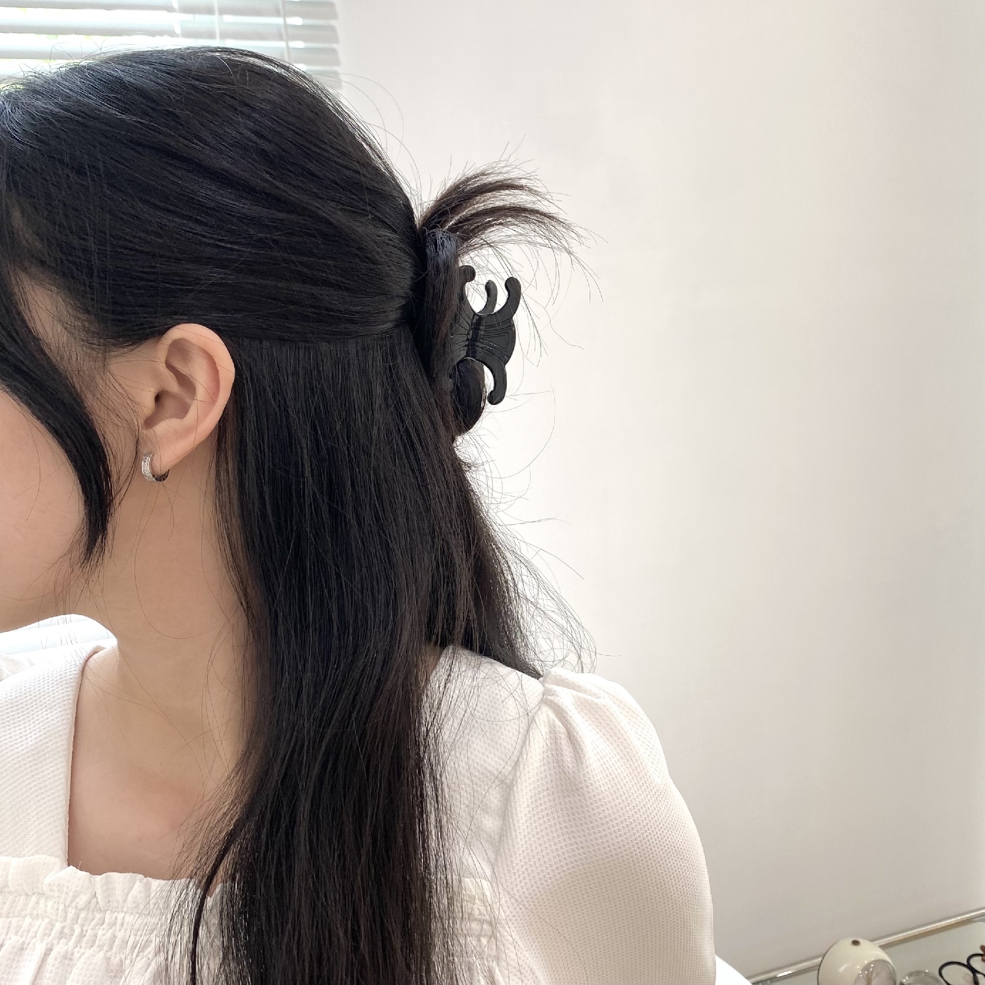 Kẹp tóc dáng cong độc đáo Modleaf Kaylee pin Hàn Quốc