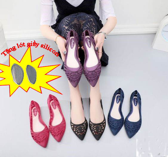 Giầy búp bê nhựa khoét họa tiết thoáng chân chịu nước GN04
