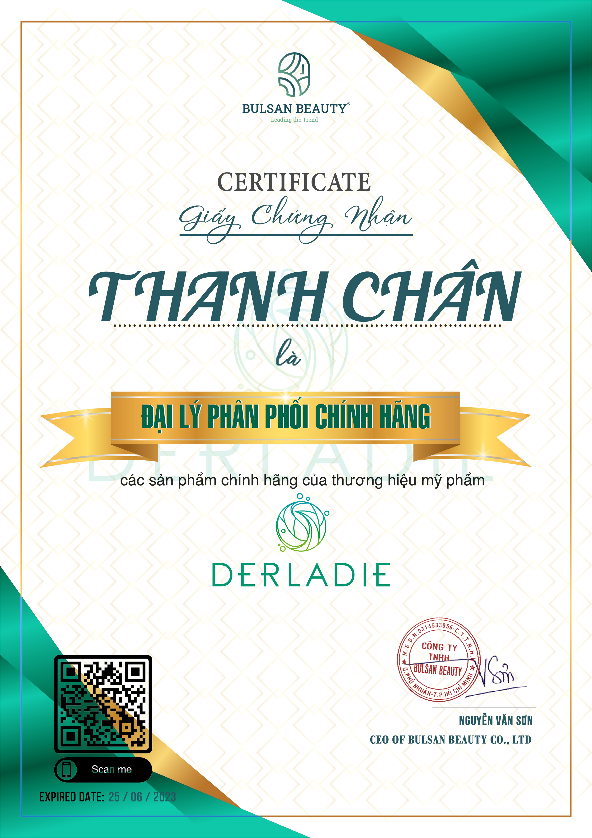 Xịt mụn lưng Derladie Herbal Extract Body Solution Mist 150ml