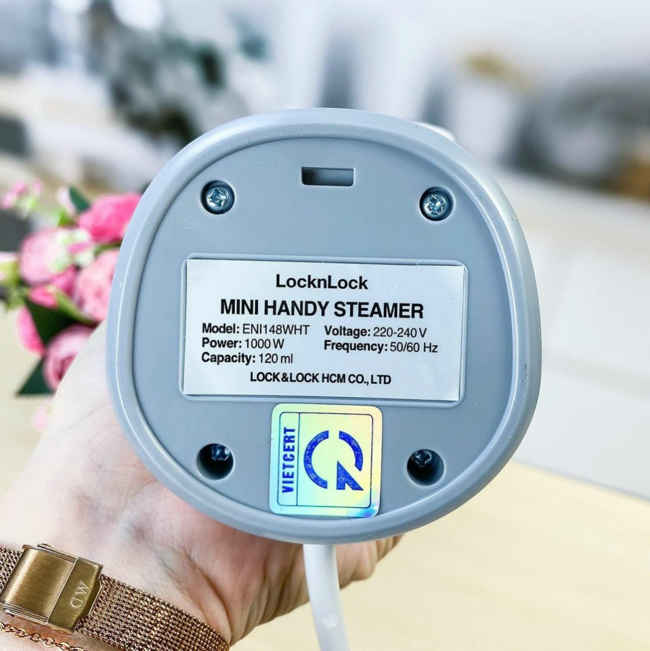 Bàn là hơi nước cầm tay thanh lịch, gọn nhỏ Lock&Lock - Bảo hành 12 tháng