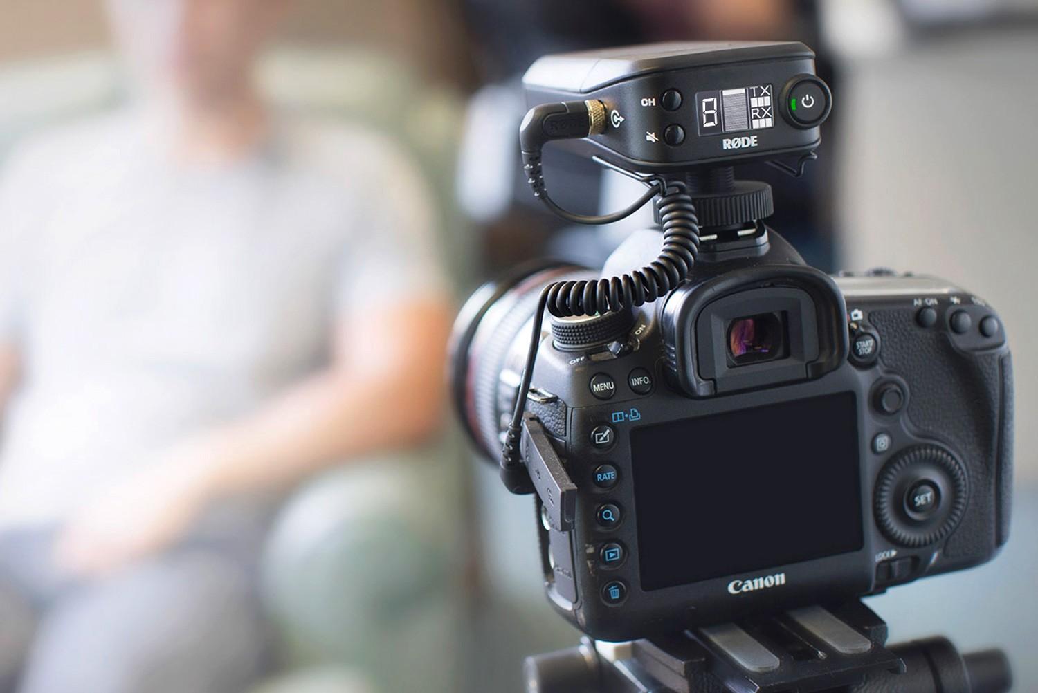 Rode RodeLink Wireless, frequency modulated (FM) filmmaker system.