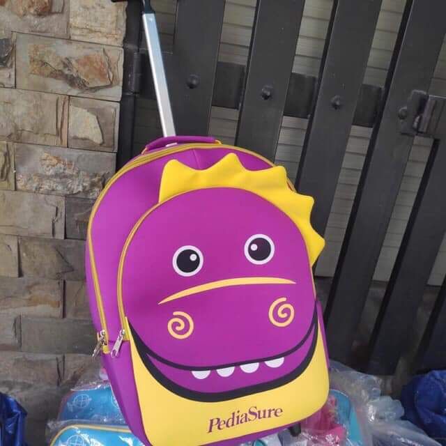 Vali vải pediasure cho bé