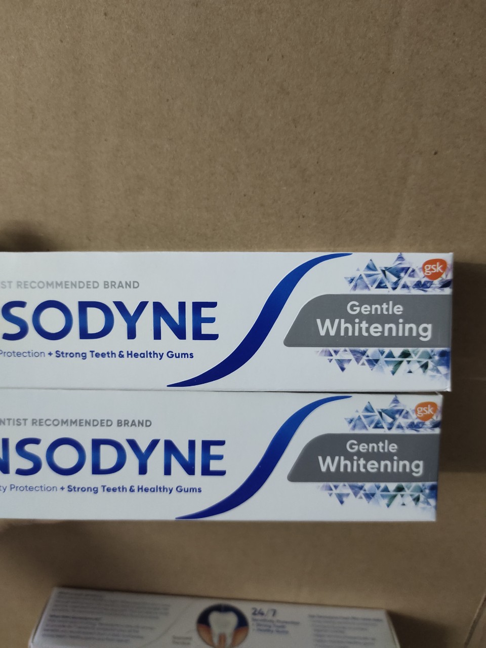 Kem đánh răng Sensodyne 100g