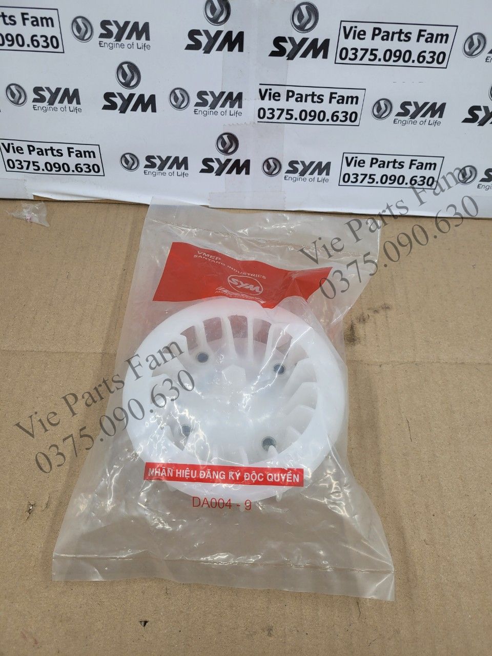 Cánh quạt gió attila elizbeth fi , hàng din sym mới 100%