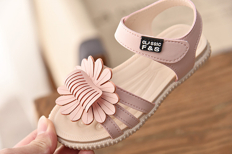 Giày sandal hoa xinh cho bé gái ES001