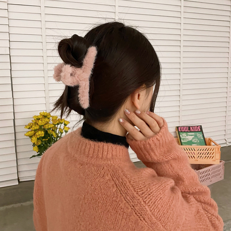 [Jewelrydream-A]
Kẹp tóc thời trang hàn quốc cỡ lớn phối vải lông