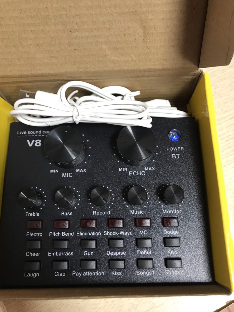 Trọn Bộ Hát Thu Âm Sound-Card V8 Micro BM900 Live Stream Oneline Tại Nhà - Bộ hát karaoke livestream giá rẻ - Combo Mic Livestream Hát Karaoke Chỉnh Giọng Chuyên Nghiệp