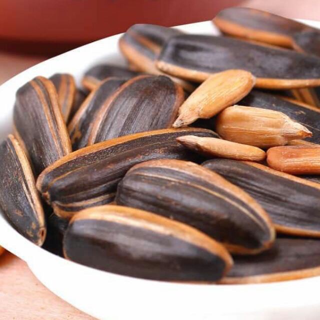 1KG HẠT BÍ TA RANG TAY GIÒN TAN BAO MẤY