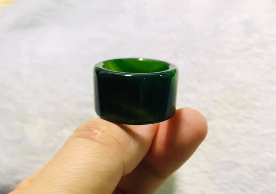 [HCM]NHẪN CÀN LONG ĐÁ MÃ NÃO XANH RÊU
