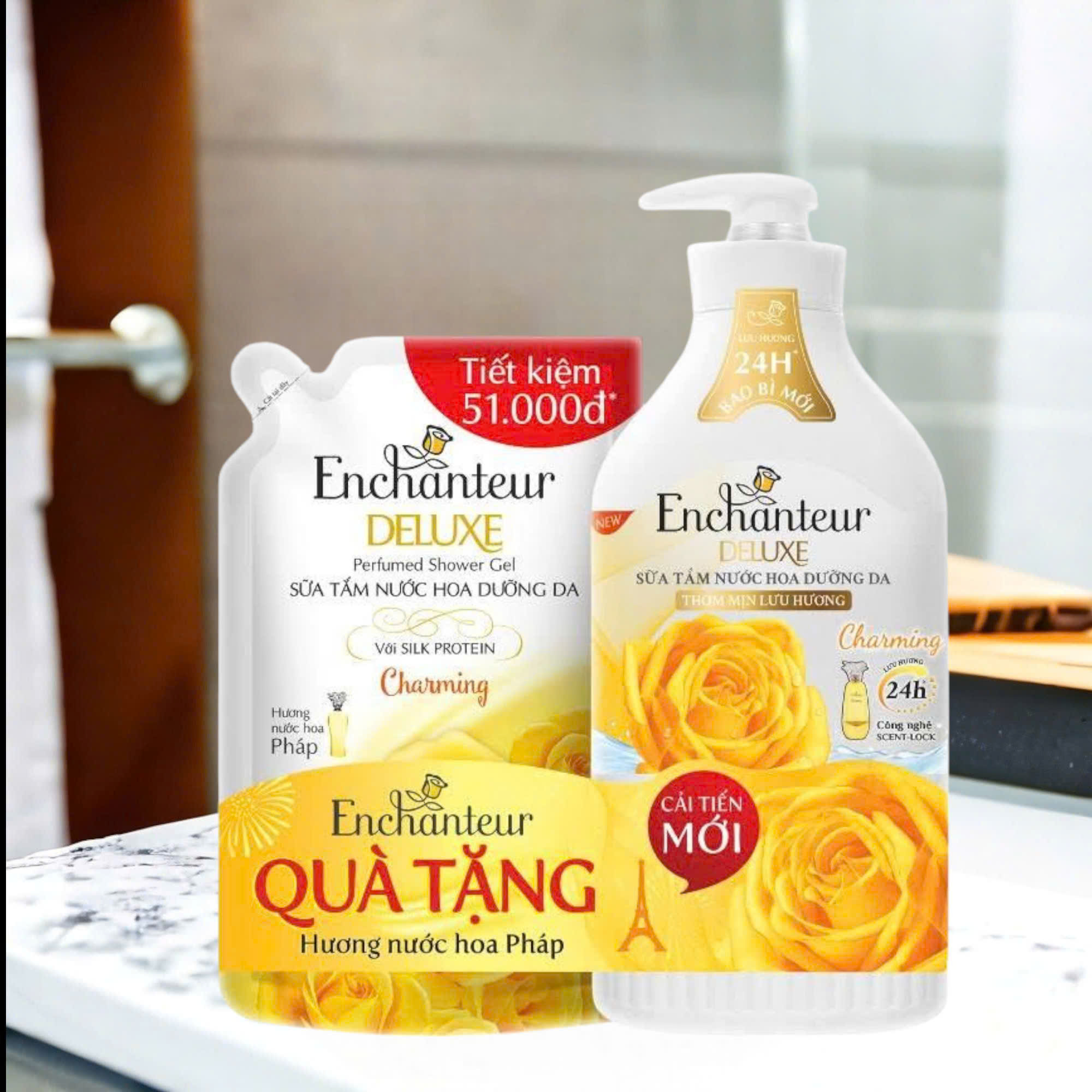 Sữa Tắm Hương Nước Hoa Pháp Enchanteur Deluxe 900g – Da Mềm Mịn, Lưu Hương 24H (Tặng Quà Ngẫu Nhiên)