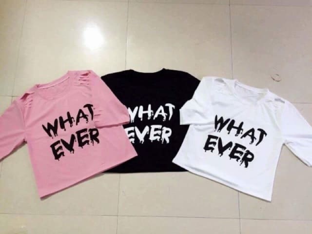 Áo crt rách what dễ thương