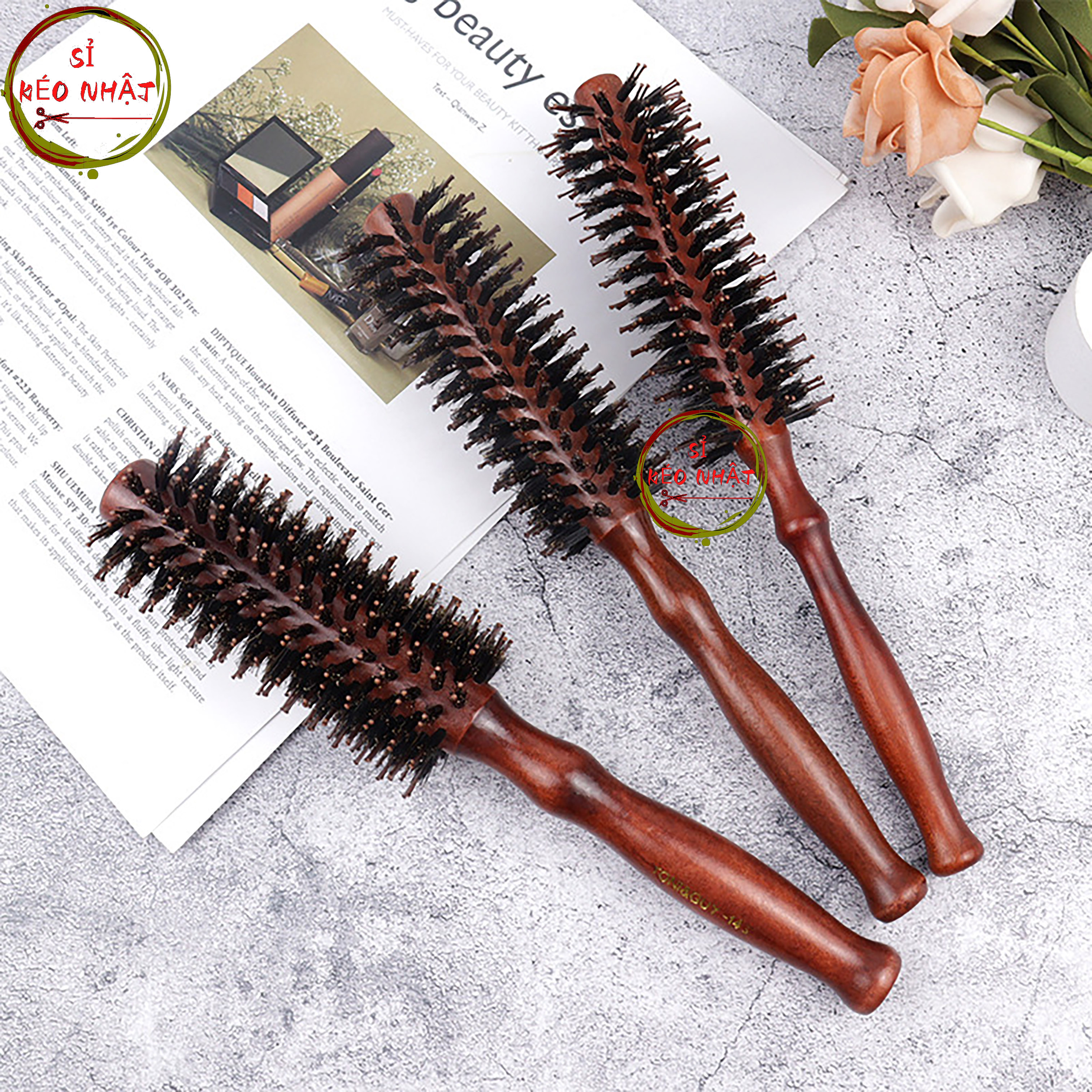 lược tròn sấy tóc tạo kiểu tóc cán gỗ