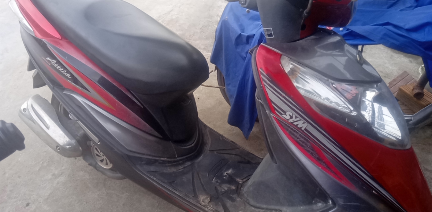 tem rời Atila đỏ đen