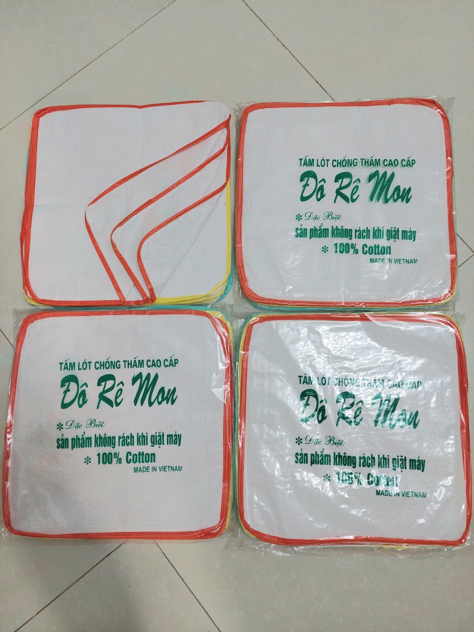 Miếng lót thay bỉm chống thấm Doremon cho bé (túi 10 miếng)