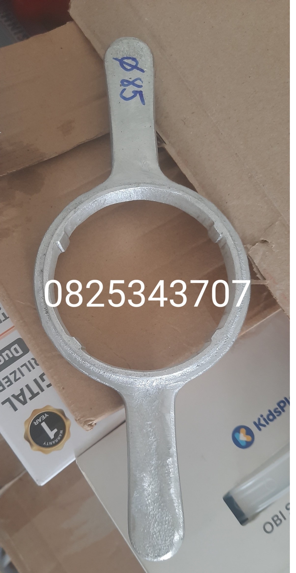 Cây vặn và mở nắp bình nước 20L Nhôm (p85)