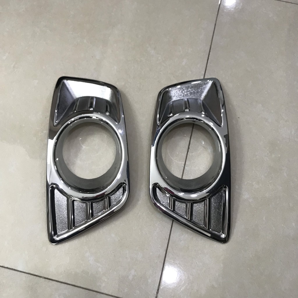 Bộ ốp đèn gầm xe Kia Carens dùng chung tất cả các đời xe